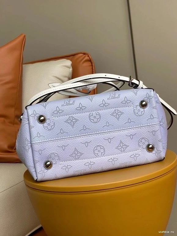 WIS LOUIS VUITTON PM HINA 0709